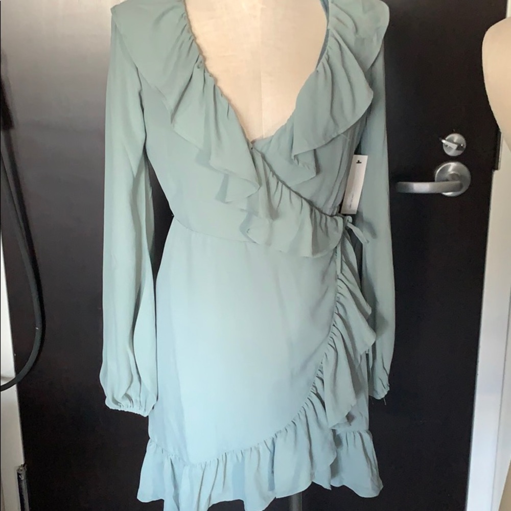 Ruffle sky blue